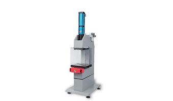 13 T Hydropneumatic Presses EMG